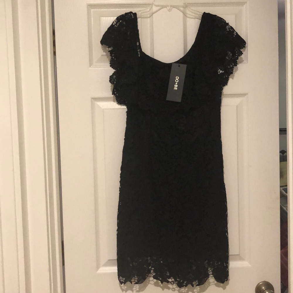 DO+BE Lace Ruffle Off Shoulder Dress